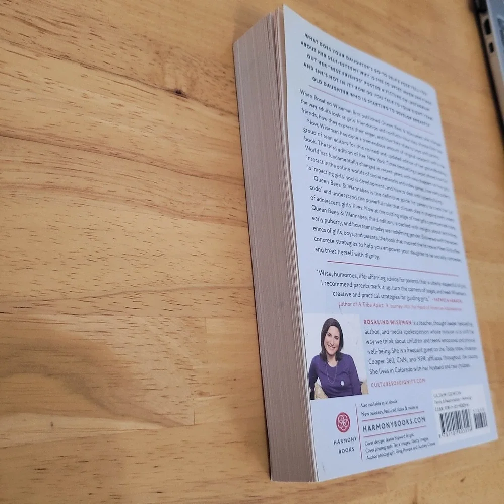 Queen Bees and Wannabes Book‎ - Rosalind Wiseman - Girl World Advice